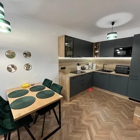 Etara 4, - Modern Seaside Elegance Daire