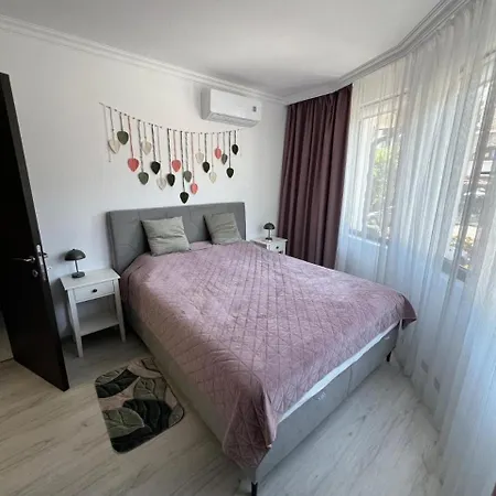Etara 4, - Modern Seaside Elegance Daire *
